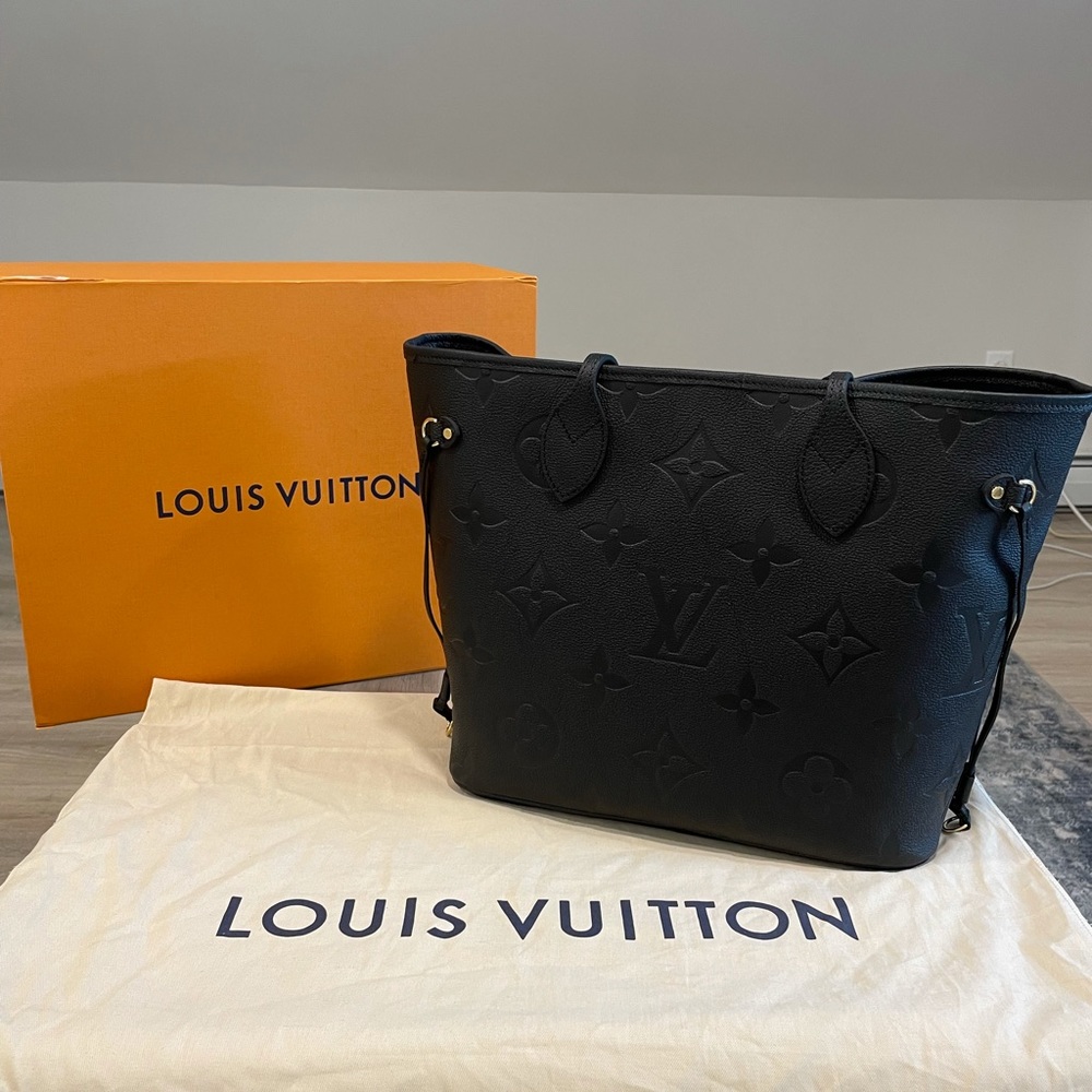 Authentic Louis Vuitton Empreinte Neverfull MM